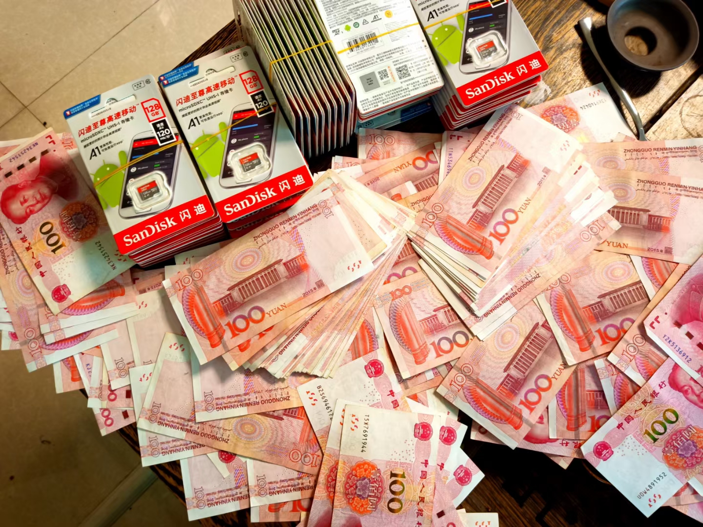 番禺大批量閃迪內(nèi)存卡TF小卡